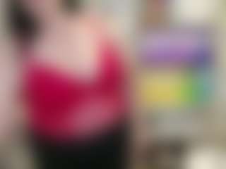RubiHarper MILF webcam performer live streaming