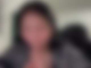 Live cam show with AmeliyaKim - Facial on Milfs Live