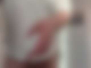 Live cam show with AmeliyaKim - Moaning on CamwithHer