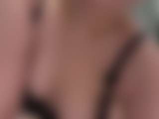 AmeliyaKim's Live Sex Cam Show