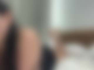 Live cam show with Kim - Average on Porn Luv