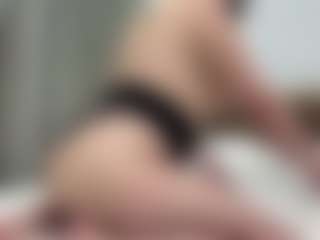 Live cam show with Kim - Green Eyes on MyBangCams