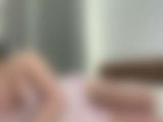 Live cam show with Kim - Japanese on Stripli.com | singapore