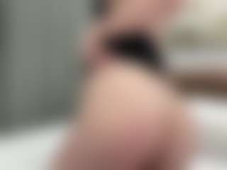Live cam show with Kim - Big Nipples on Camsoda
