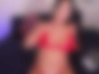 Live cam show with Mara-05 - Petite on SmokeAndPoke