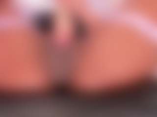 Live cam show with Mara-05 - Twerking on alttransgirls