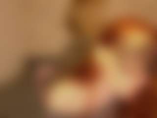 Live cam show with Margo-Kelly - Upskirt on chickslive.net