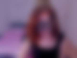 Live cam show with Margo-Kelly - Upskirt on crypto-cams