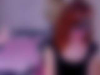 Live cam show with Margo-Kelly - Blue Eyes on Milfs Live