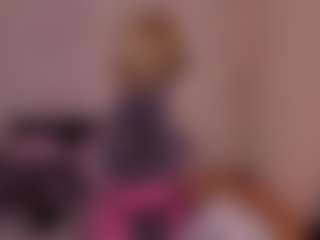 Live cam show with Margo-Kelly - Domination on Camsoda