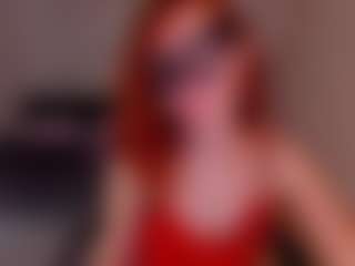 Live cam show with Margo-Kelly - Upskirt on Mixed Magazine Live