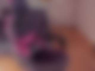 Live cam show with Margo-Kelly - Blue Eyes on liverealitysex.com