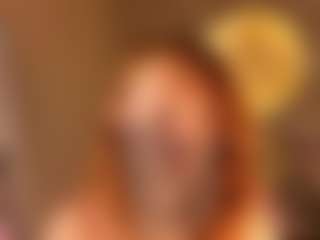 Live cam show with Margo-Kelly - Upskirt on infinitiblacc.com
