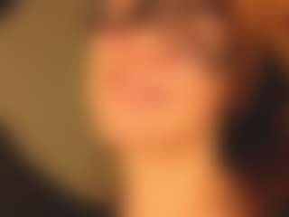 Live cam show with Margo-Kelly - Bikini on Gym Cam Girls