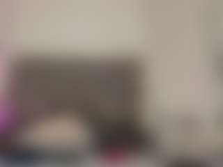 Live cam show with Only-Gia - New Shaved Pussy on Dolls Live