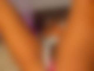 Live cam show with Only-Gia - Facial on Cam Slut