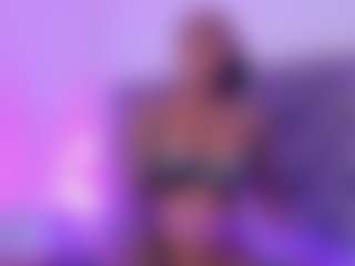 Live cam show with Only-Gia - Facial on Camsoda