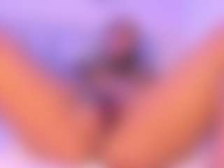 Live cam show with Only-Gia - Hairy Pussy on Mixed Magazine Live