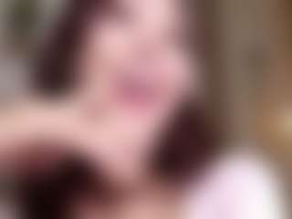 AizaXO MILF webcam performer live streaming
