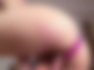 Live cam show with AizaXO - Brown Hair on CamwithHer