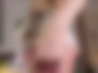 AizaXO's Live Sex Cam Show