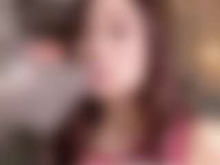 AizaXO MILF webcam performer live streaming