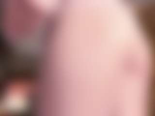 Live cam show with AizaXO - Striptease MILF on mypornchat.com