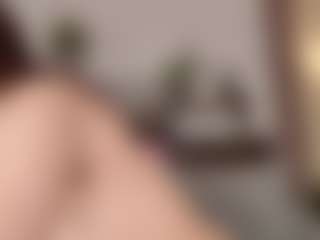 Live cam show with AizaXO - Athletic Public on hrnylive.com