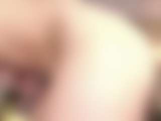 Live cam show with AizaXO - Ass Bouncing on Fit Hotties