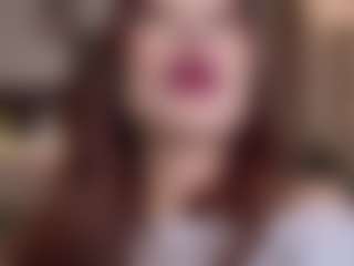 AizaXO MILF webcam performer live streaming