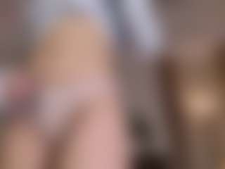 Live cam show with AizaXO - Athletic Public on Camsoda
