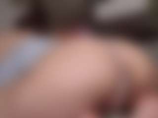 Live cam show with AizaXO - Public MILF on Camsoda