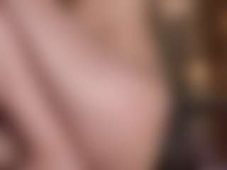Live cam show with AizaXO - Athletic Bedroom on Camiplay Live