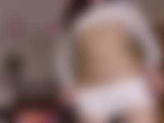 Live cam show with AizaXO - Athletic MILF on Hubzter Live