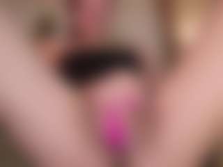 Live cam show with AizaXO - College MILF on Fit Hotties