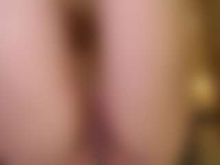 Live cam show with AizaXO - Handjob on Gym Cam Girls