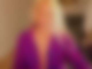 April-Nelson's Live Sex Cam Show