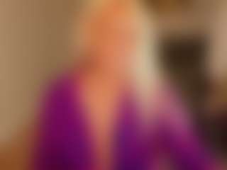 Live cam show with April-Nelson - Public on crypto-cams