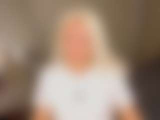April-Nelson's Live Sex Cam Show