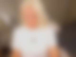 April-Nelson's Live Sex Cam Show