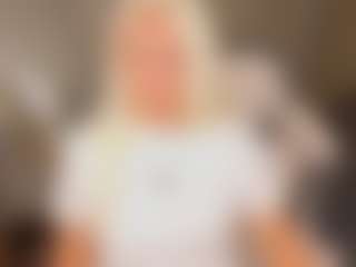 April-Nelson's Live Sex Cam Show