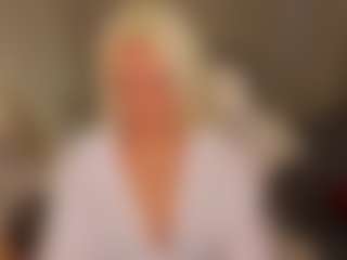 April-Nelson's Live Sex Cam Show