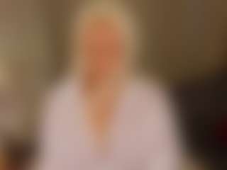 April-Nelson's Live Sex Cam Show