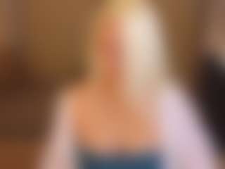 Live cam show with April-Nelson - Blonde Hair Fetish on StripNow