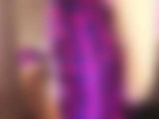 Live cam show with April-Nelson - Flashing on CamwithHer