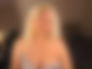 April-Nelson's Live Sex Cam Show