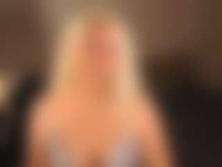 April-Nelson's Live Sex Cam Show