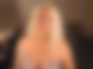 April-Nelson's Live Sex Cam Show