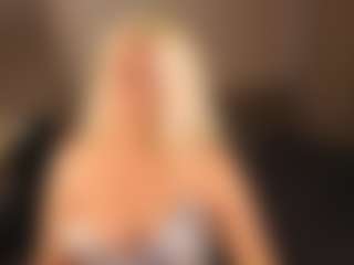 April-Nelson's Live Sex Cam Show