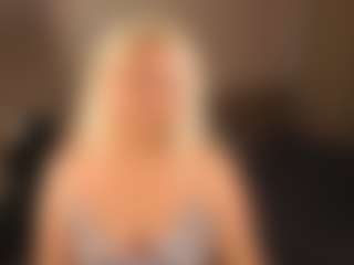 April-Nelson's Live Sex Cam Show